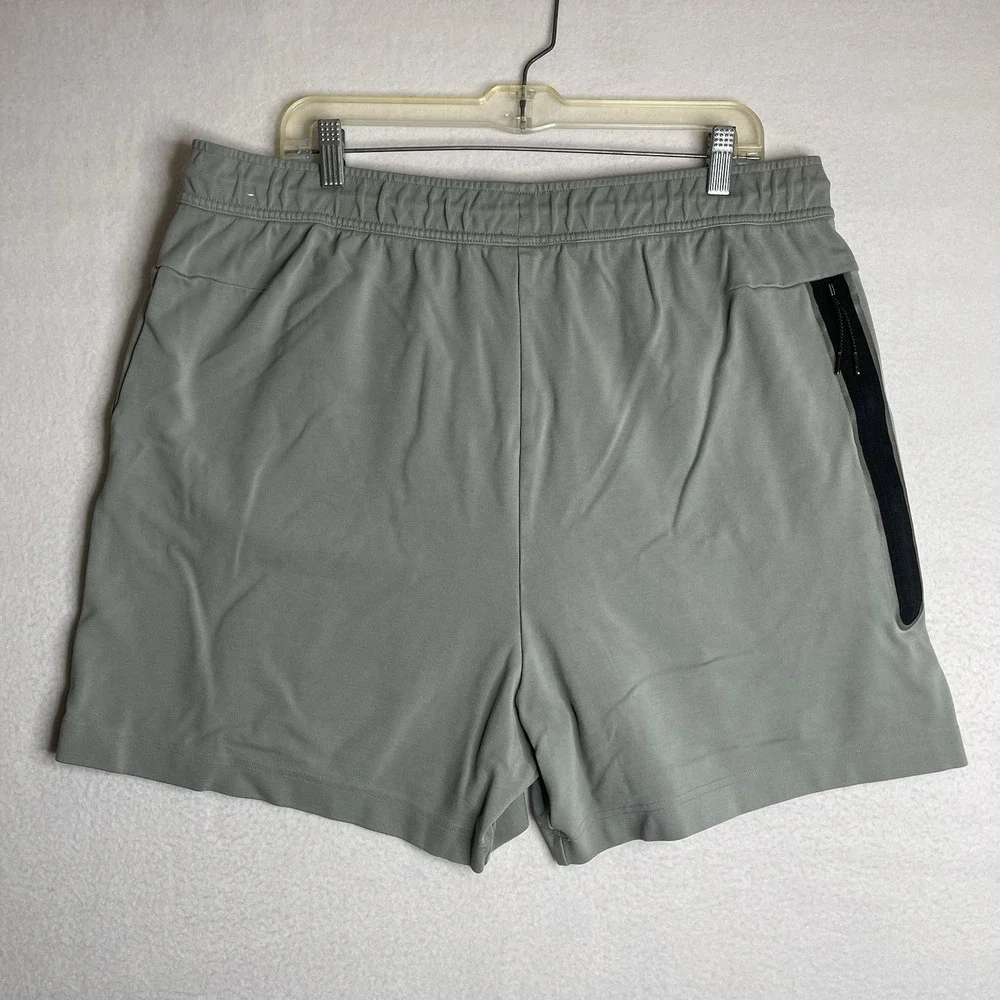 Nike Sportswear Tech Fleece Lightweight Shorts Mens XXL Green 5